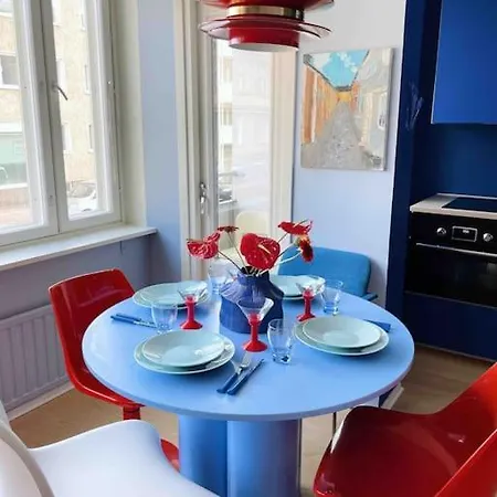 Ihana Kaksio Linnanmaeen Vieressae